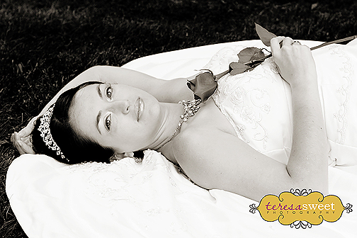 Gina (MM) 135 (v b&w)