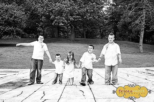 Christine 081-1 (B&W) web Christine 081-1 (B&W) web