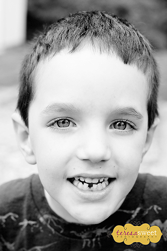 1st Lost Tooth 004 (B&W) web
