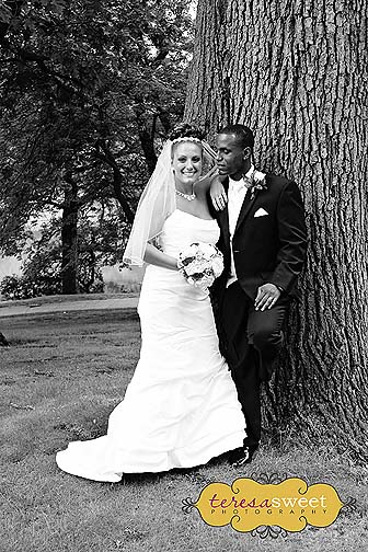 Tiffany & Dulf 529 (B&W)