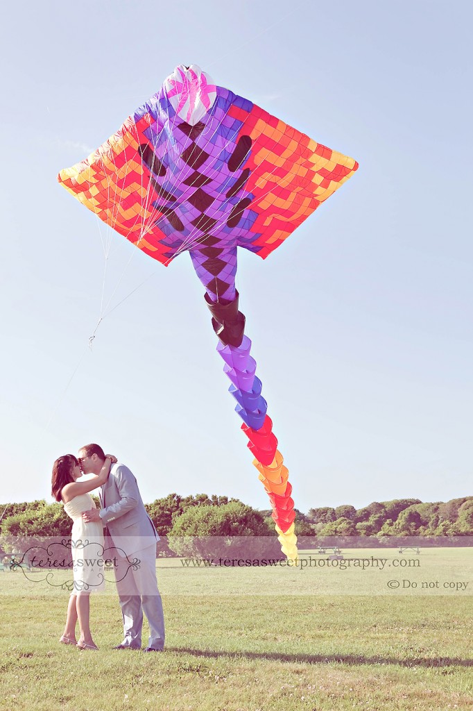 Bride & Groom w/ Kite